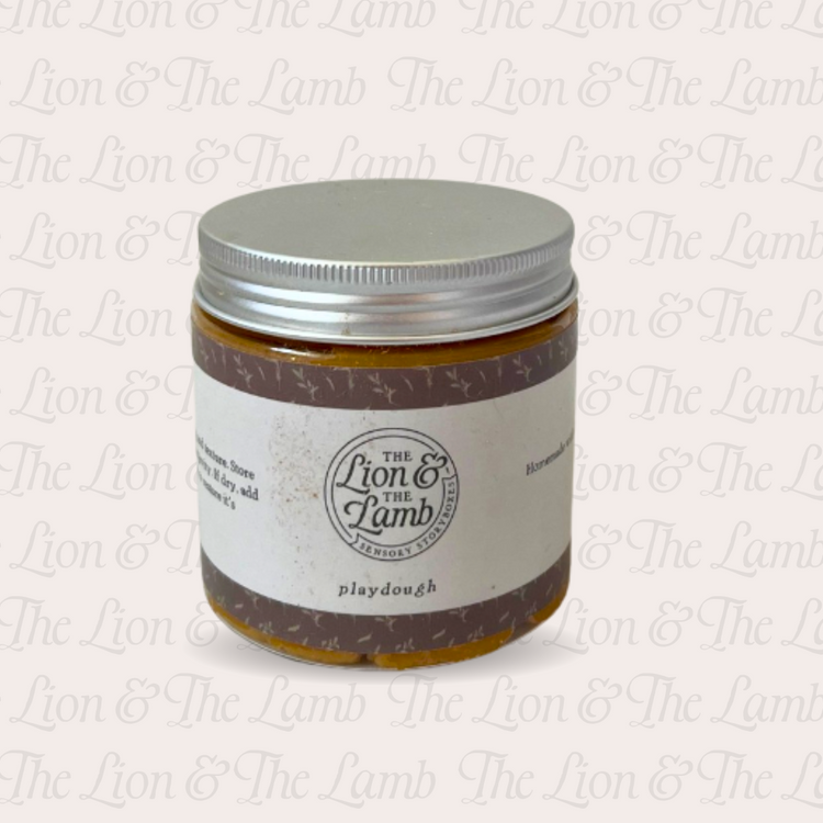 The Lion's Den – Sensory Play Kit